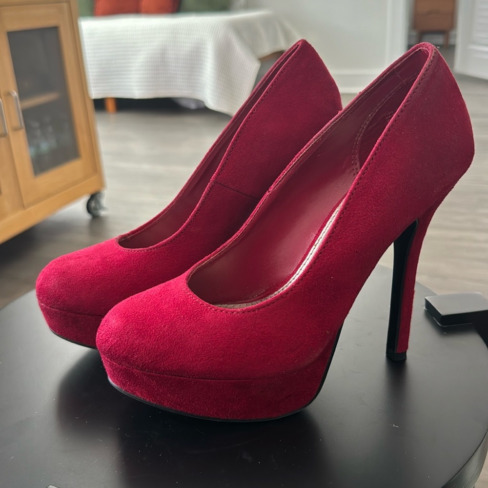 Y2K Burgundy Suede Pump